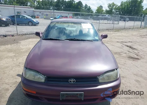 1992 Toyota Camry Le from USA, damaged, VIN 4T1SK12EXNU135354